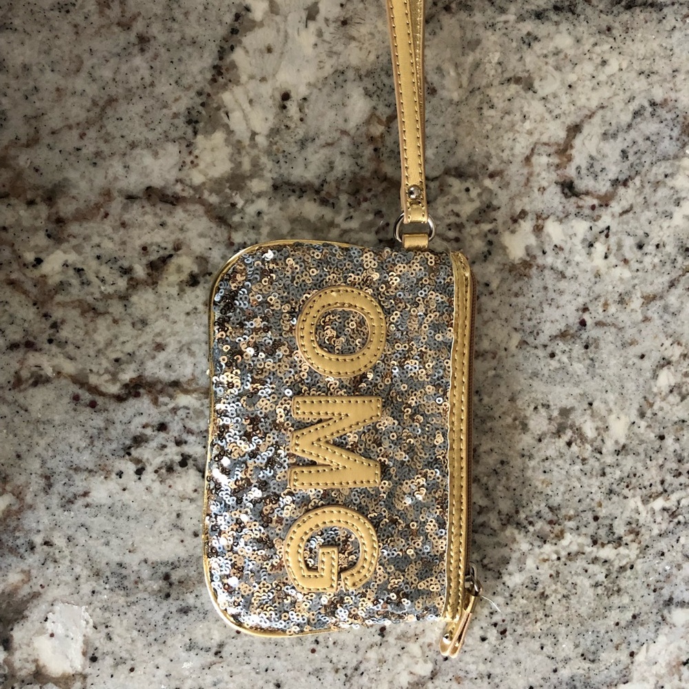 Wristlet